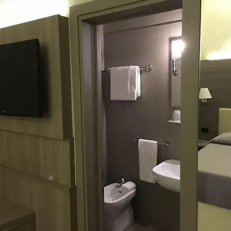 Est 3* Piombino
