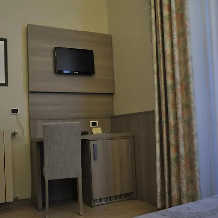 Est Piombino