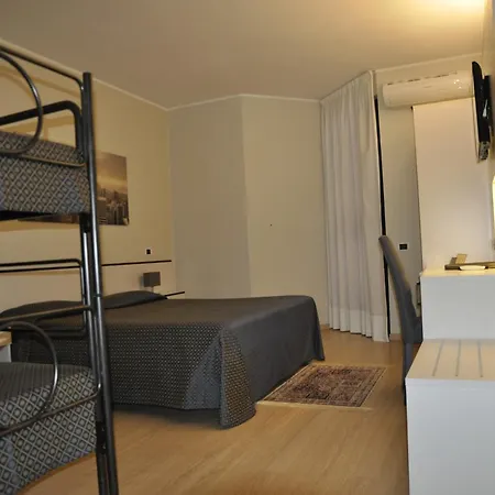 Est 3* Piombino