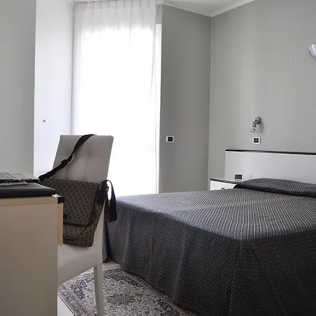 Hotel Est