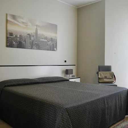 Hotel Est