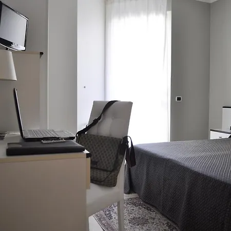 Hotel Est