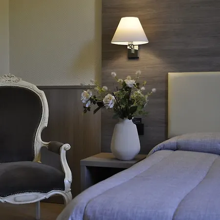 Est Hotel