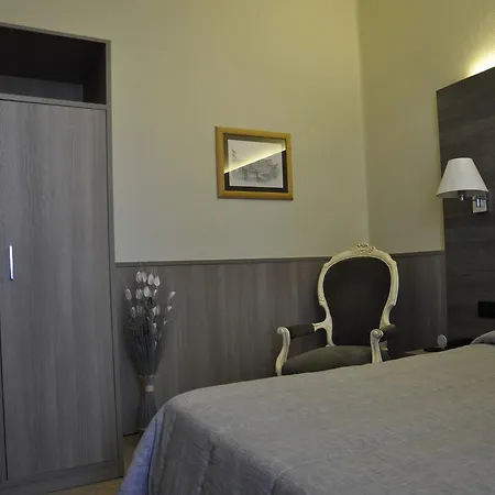 Hotel Est