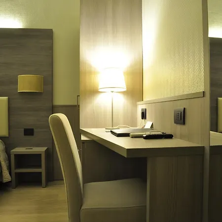 Hotel Est