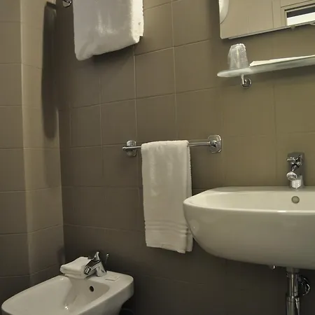 Hotel Est 3*
