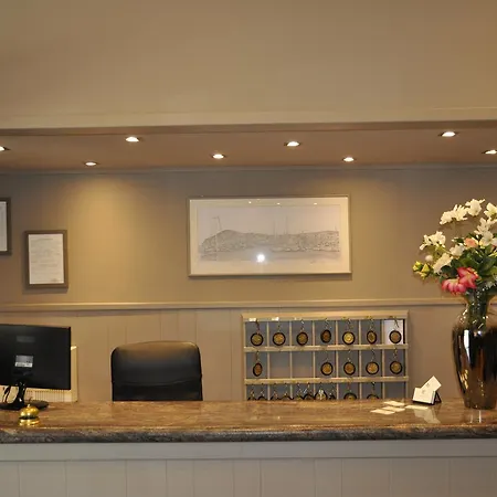 Hotel Est