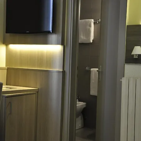 Hotel Est 3*